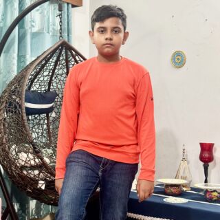 BOY'S LONG SLEEVE T-SHIRT